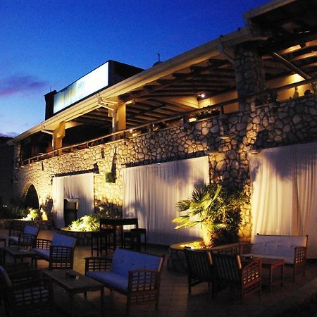 Hotel Zlatni Lav Мартиншчіца Екстер'єр фото