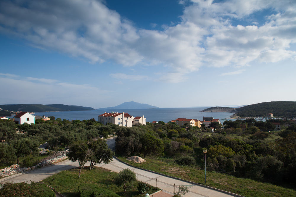 Hotel Zlatni Lav Мартиншчіца Екстер'єр фото